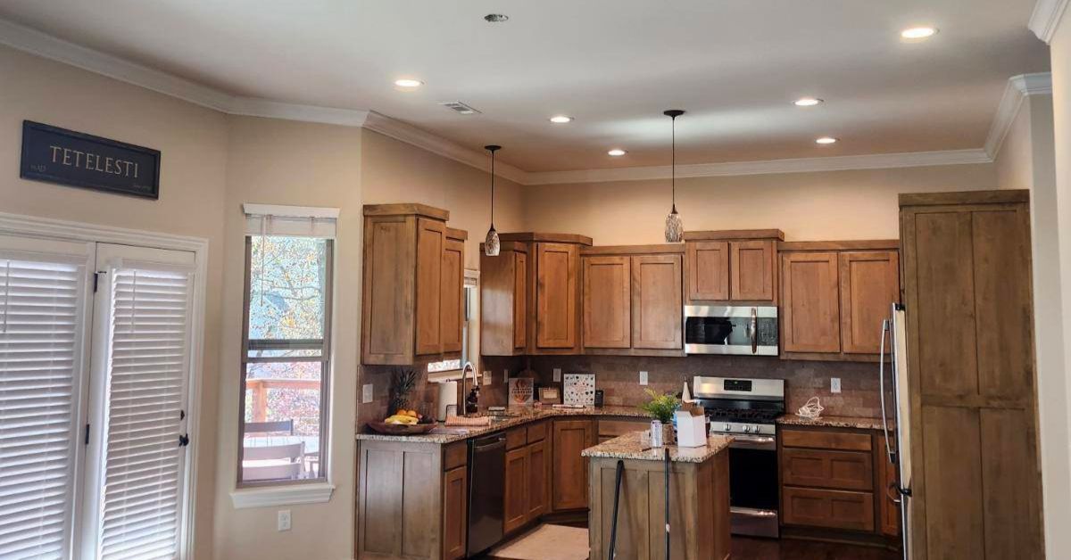 The Benefits of Hiring a Local Electrician