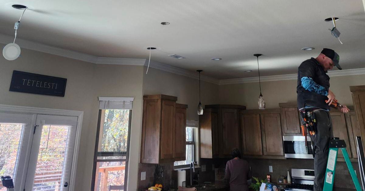 The Benefits of Hiring a Local Electrician